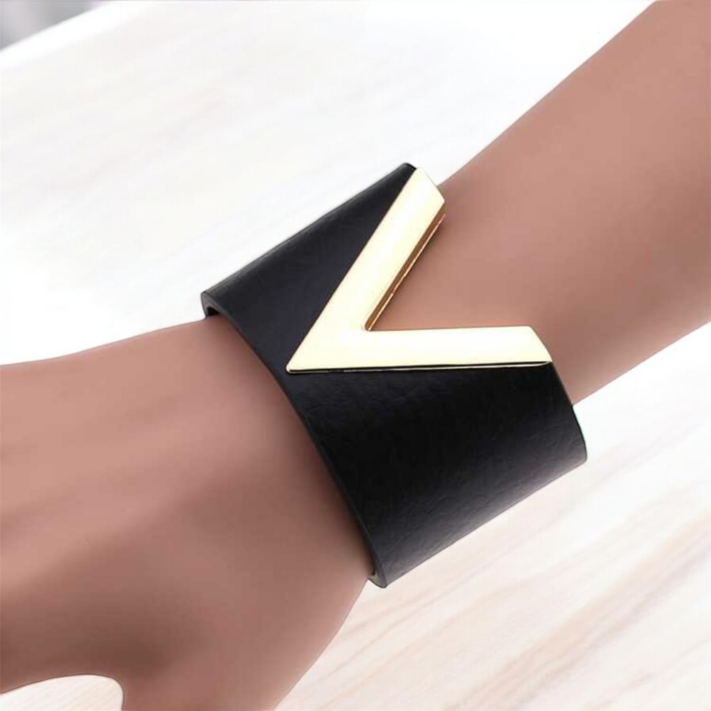 The “V” Cuff