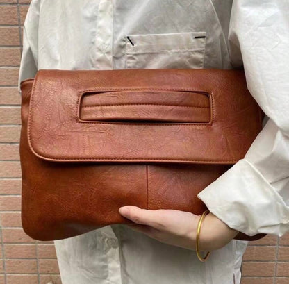 The Florence Clutch