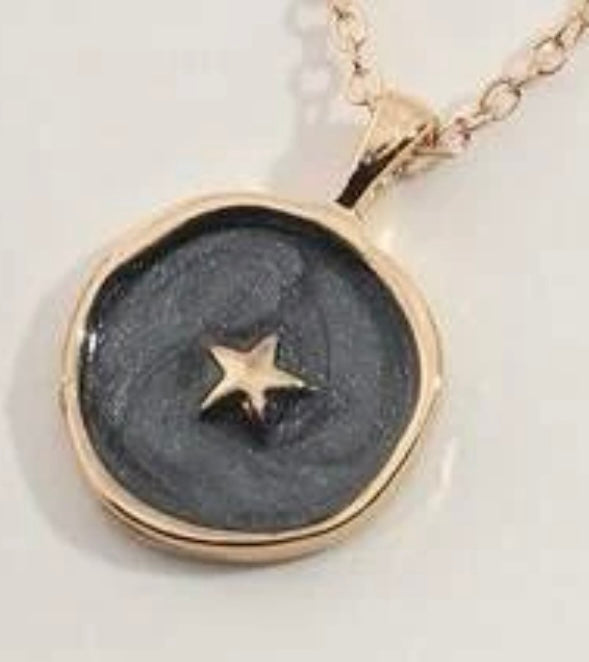 Perfect Pendant Necklace